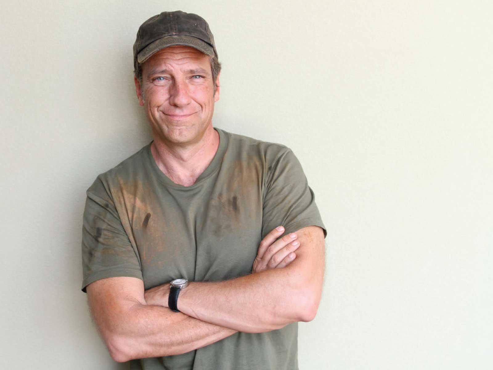 How tall is Mike Rowe?
